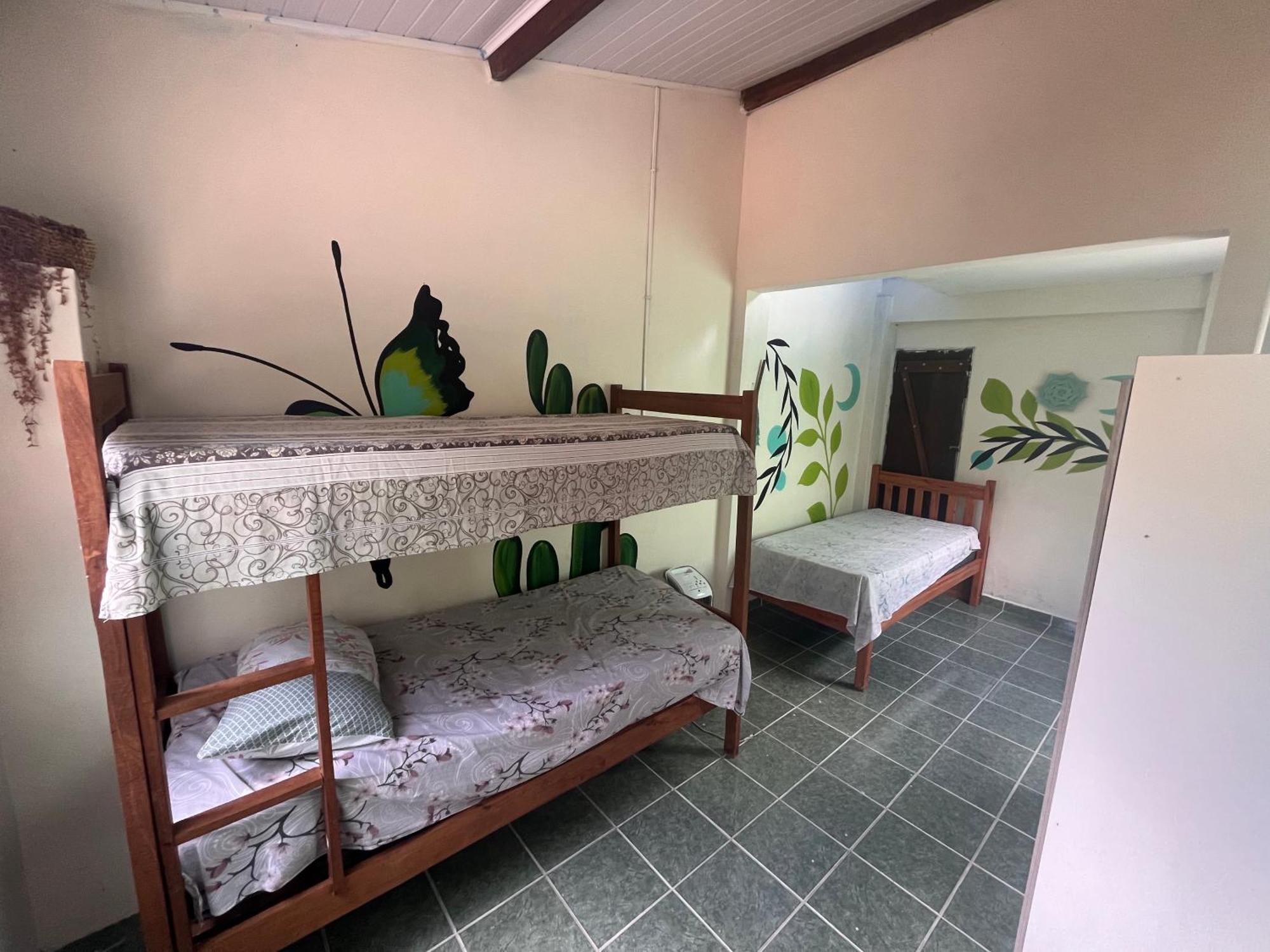 Multiverso Hostel Ленсойс Экстерьер фото
